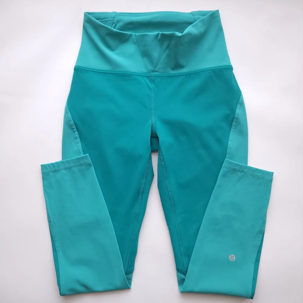 Like New Lululemon Train Times 7/8 Pant *Blocked 25" - Picture 5 of 14